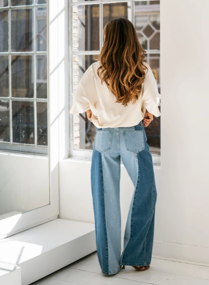Two-tone straight jeans